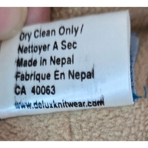 Lion-Themed Knit Winter Hat Ear Flaps & Pom-Poms By DeLux  80% Wool & 20% Nylon - Picture 6 of 7